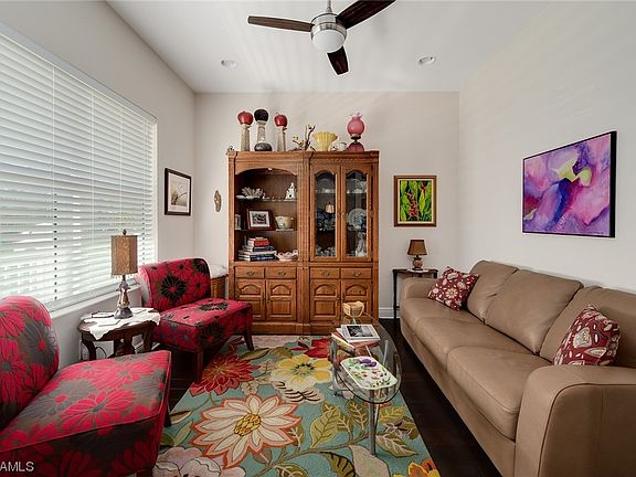 3rd image of 7596 Cypress Walk Dr