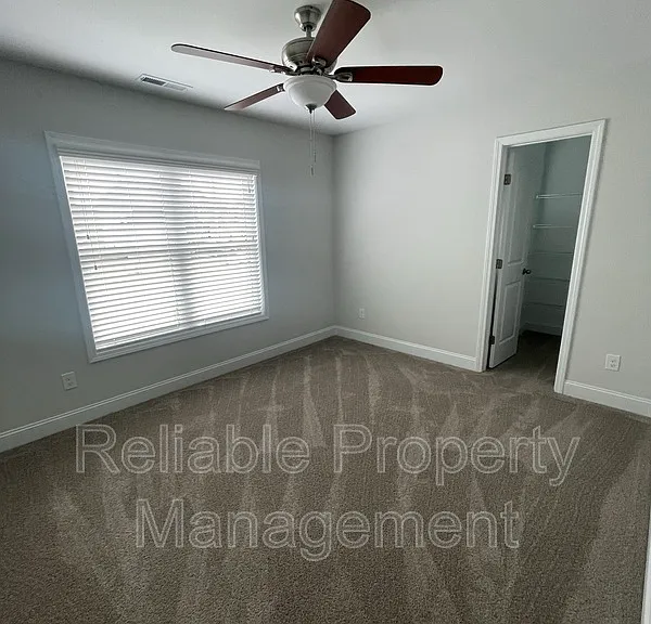 237 Brisbane Dr — Photo 29