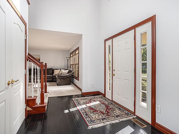 4th image of 9744 Chambray St