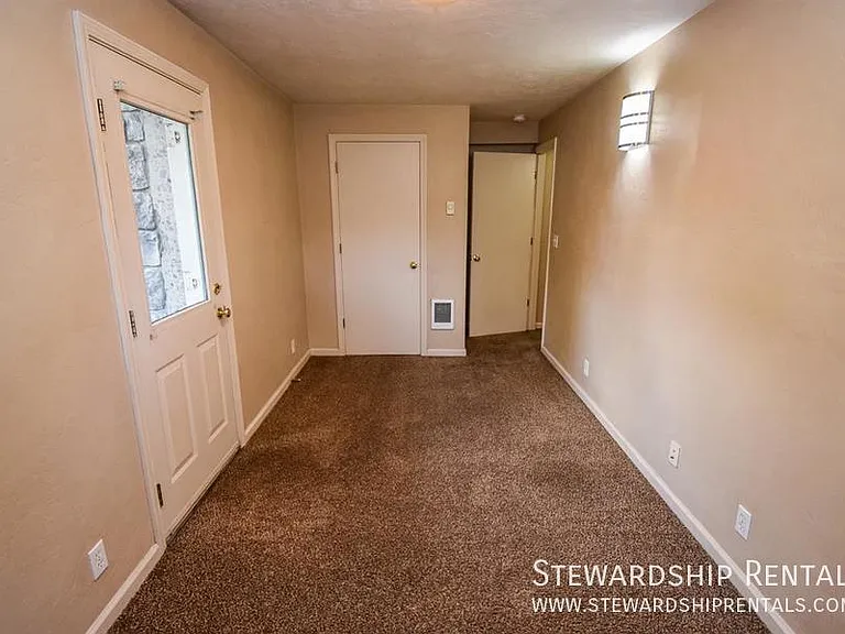 1825 Harris St #1 — Photo 7
