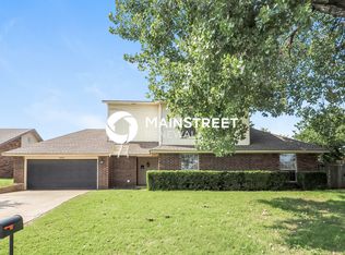6800 Bayberry Dr, Oklahoma City, OK 73162