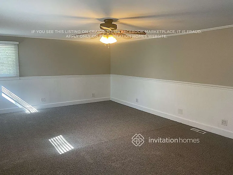 1303 W 59th St — Photo 11