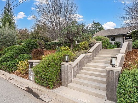 5th image of 12669 Valley View Ln