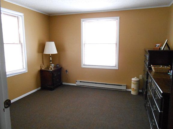 3rd image of 8928 Mullen Dr