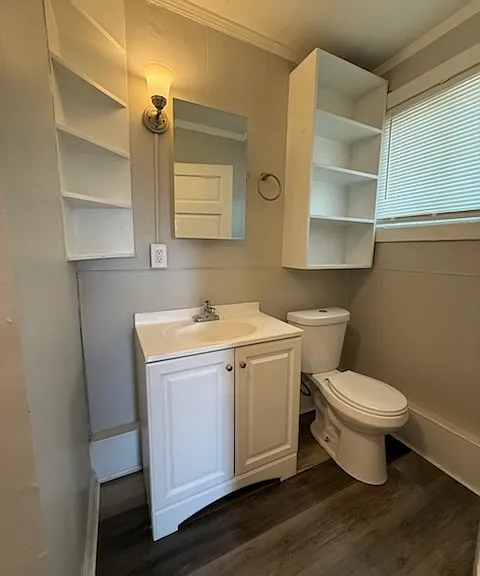 213 Laurel St #5 — Photo 10