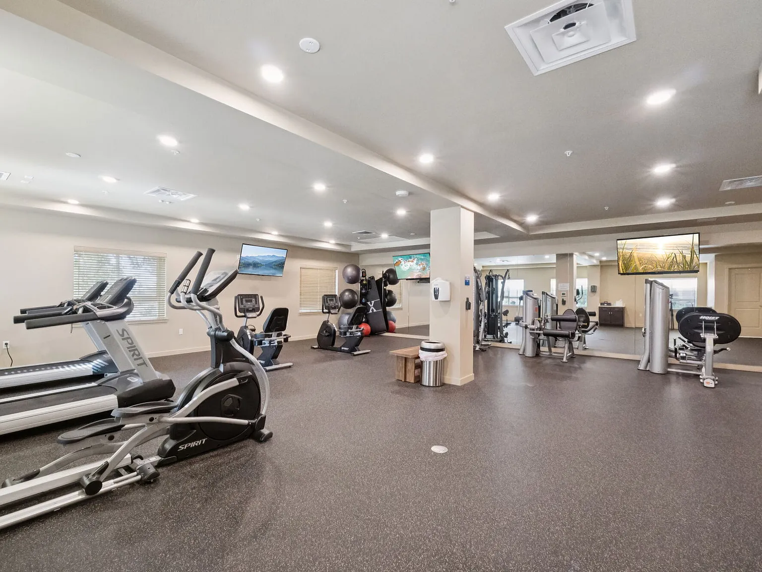Traditions at Federal Way Senior Living — Photo 2
