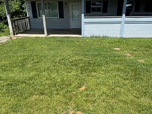 2nd image of 1057 Ross Rd APT 3