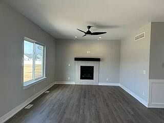 3rd image of 319 White Owl Ln #239