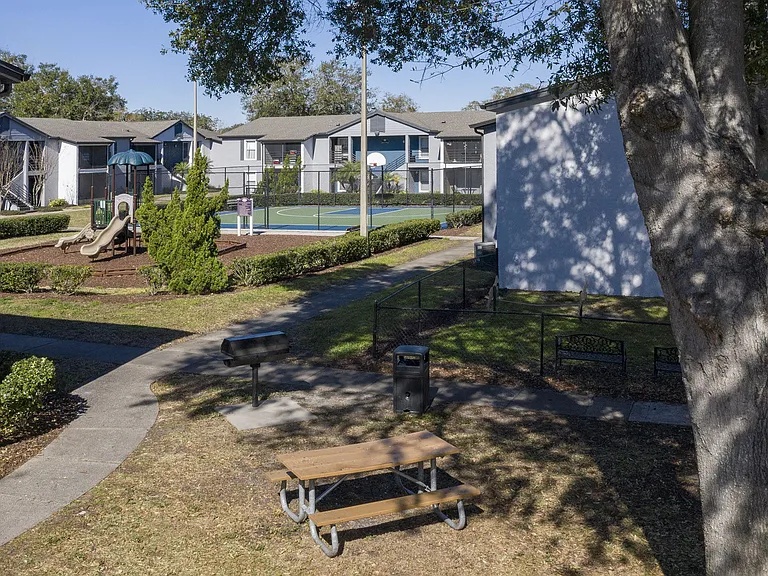 Parke East — Photo 14