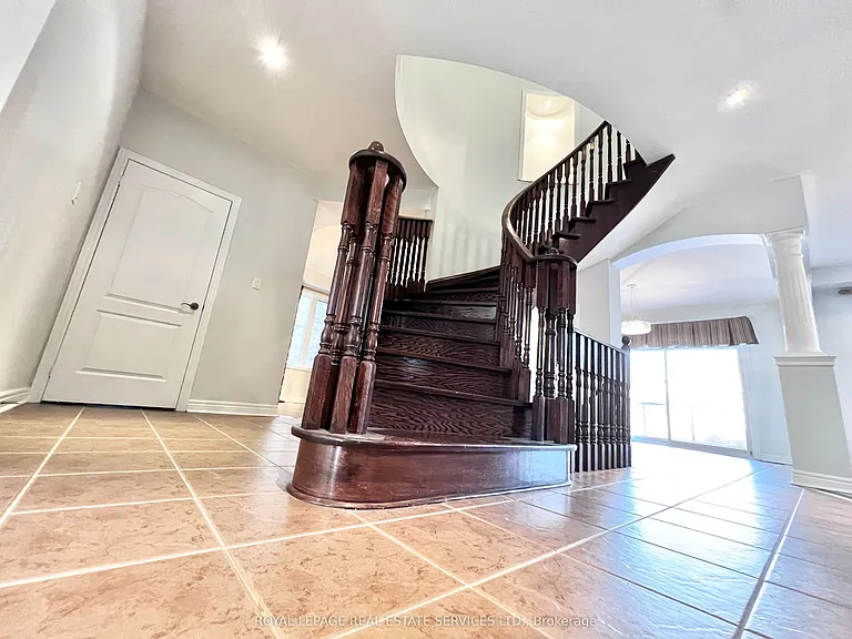 3306 Fox Run Cir — Photo 21