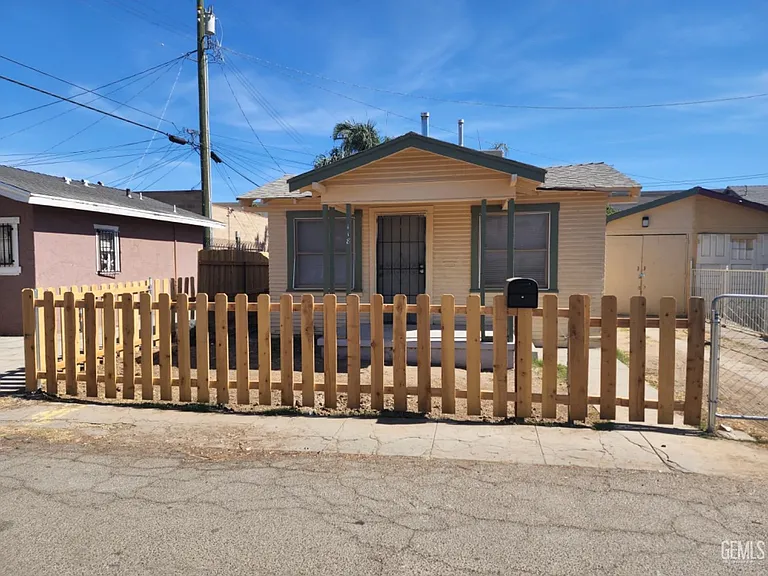 118 Eye St — Photo 1