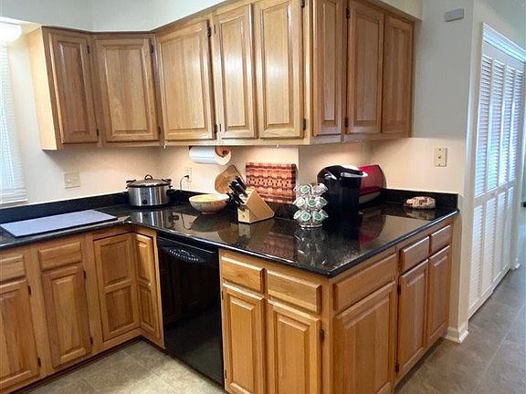 2nd image of 212 Creek Forest Dr