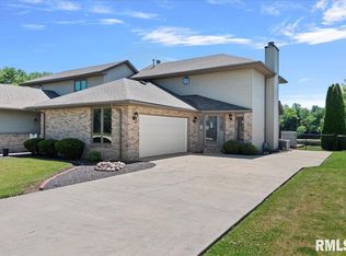 2714 S Chase Dr, Springfield, IL 62704