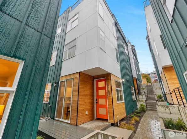 910 15th Avenue #B, Seattle, WA 98122