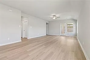 14235 Rolling Pastures Dr — Photo 15