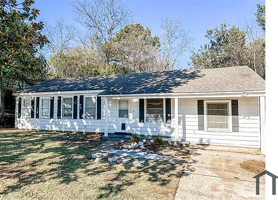 4 bed, 1450 sqft, $1,450 — Photo 2