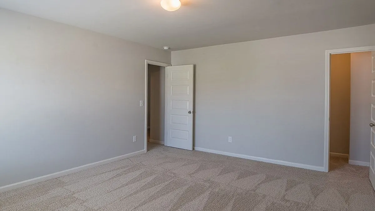 Building Photo - 308 Geranium St