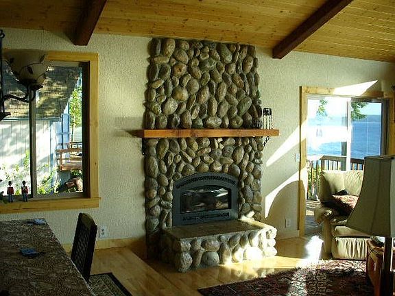 Front Room gas fireplace