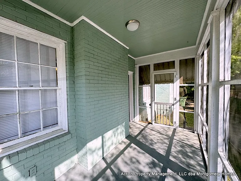 1918 Norman Bridge Ct — Photo 8