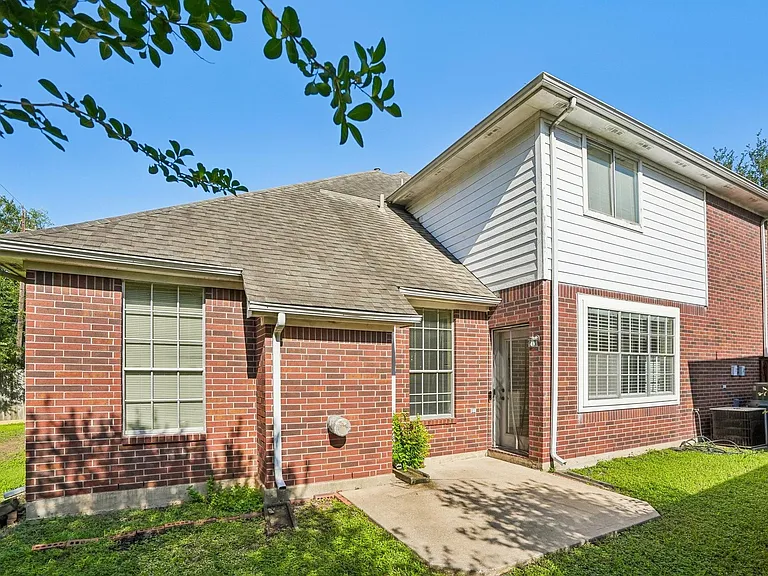 15415 Truslow Point Ln — Photo 45