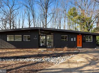 3024 Cedar Hill Rd, Falls Church, VA 22042