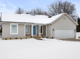 4128 N Berkley Rd, Vermilion, OH 44089