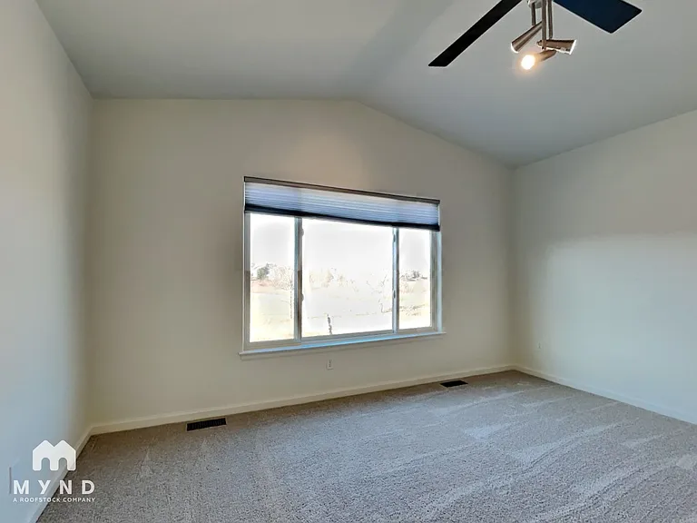 5965 S Waco St — Photo 15