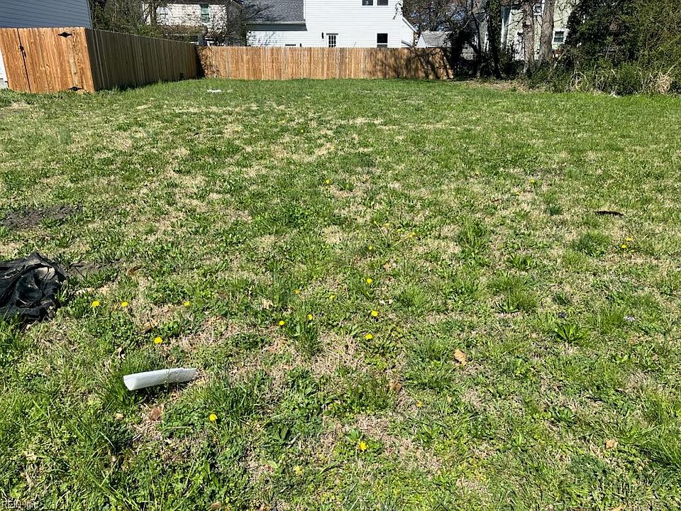 2nd image of 733 30th St