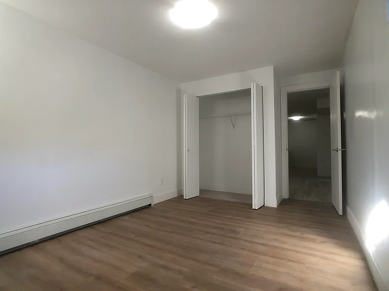 7841 Woodhurst Dr #BASEMENT — Photo 6