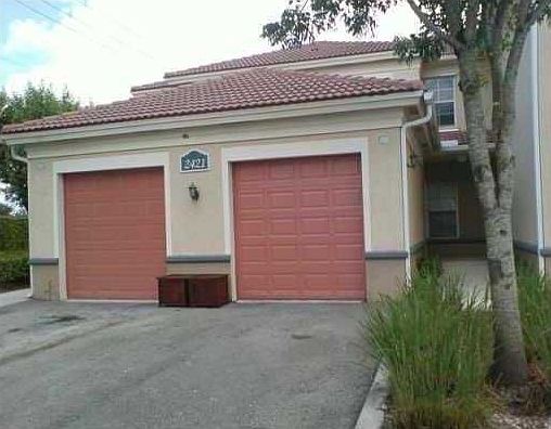 1st image of 2549 Centergate Dr APT 102