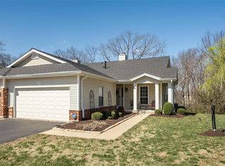 558 Oak Ridge Trails Ct, Ballwin, MO 63021