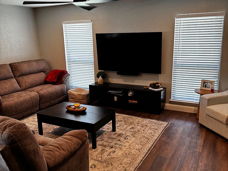 1029 Cross Bend Rd — Photo 6