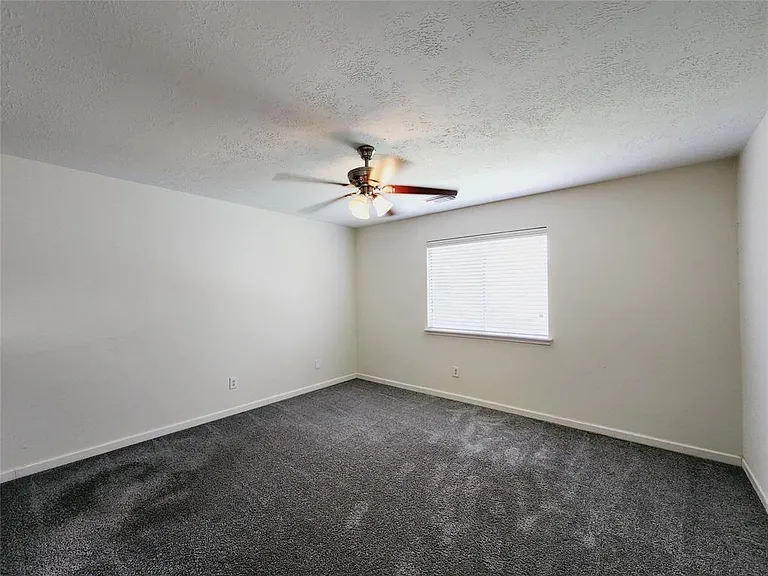 3115 Astor Ct — Photo 13