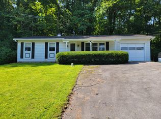 661 Lauschtown Rd, Denver, PA 17517