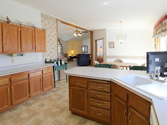 5th image of 13598 Memorywood Dr
