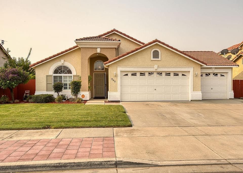 1st image of 940 Big Creek Ln