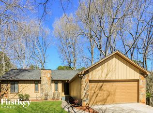 365 Sea Holly Cir, Roswell, GA 30076