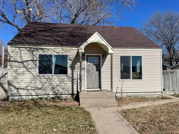 706 16th Street, Gothenburg, NE 69138