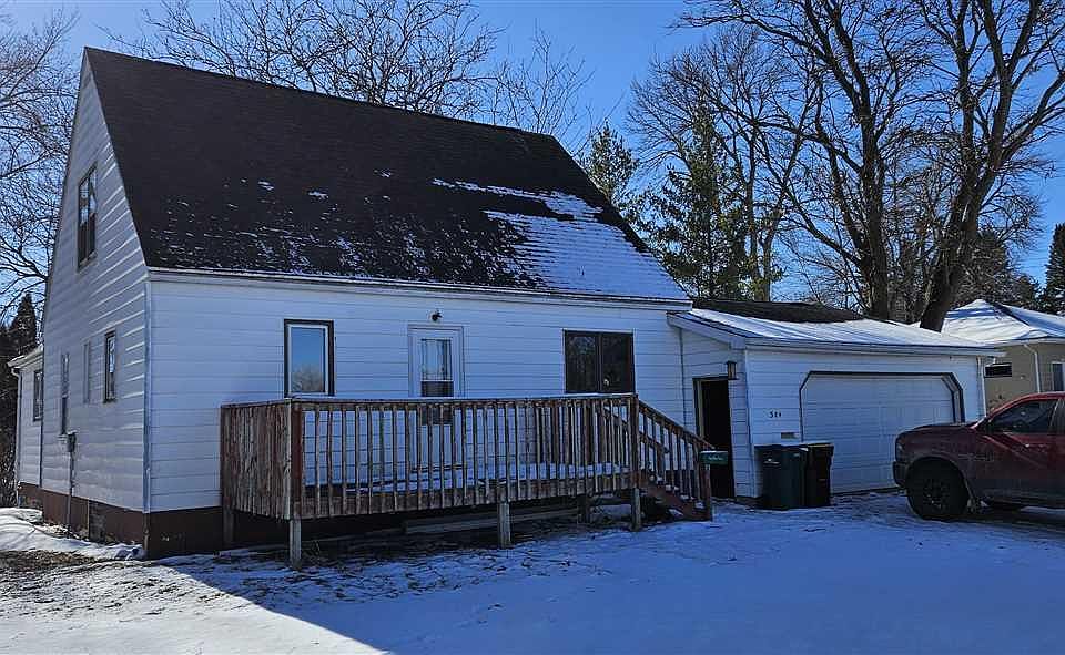 1st image of 384 5th St SW