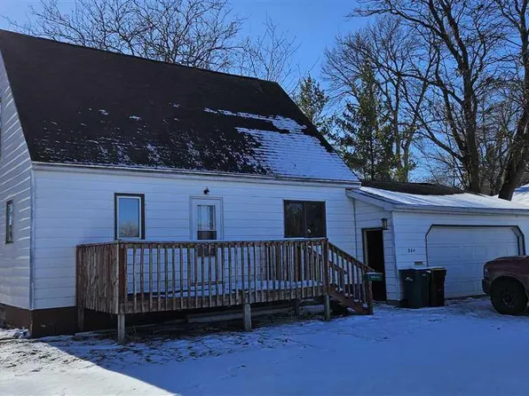 384 5th St SW, Wells, MN 56097