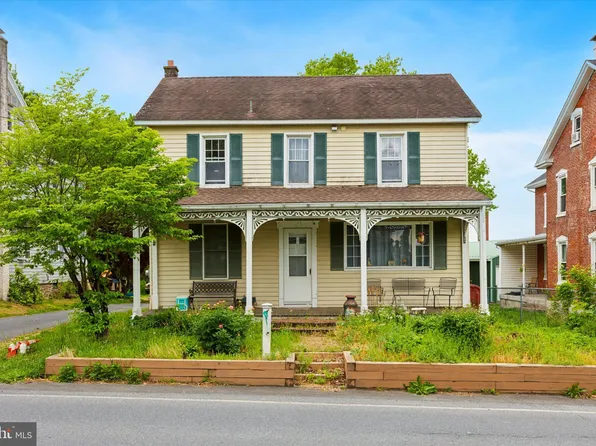 1806 Hoffmansville Rd, Sassamansville, PA 19472