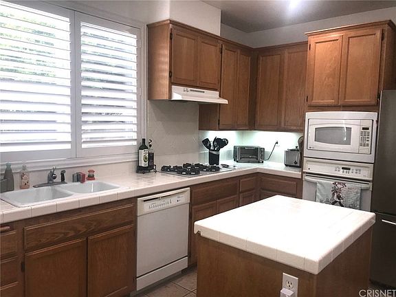 3rd image of 1101 Olivia Dr