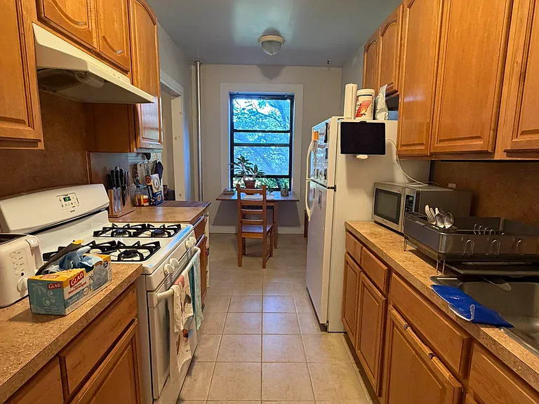 1015 Washington Ave #2E — Photo 3