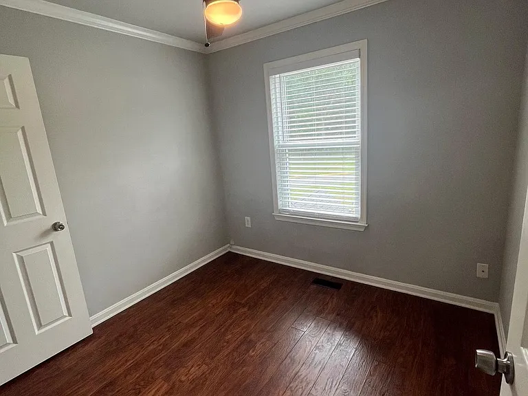 10804 Wall St — Photo 27