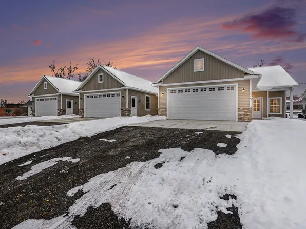 116 E Sheridan St, Fremont, MI 49412