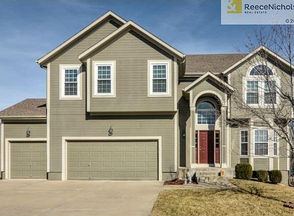 Located on cul de sac