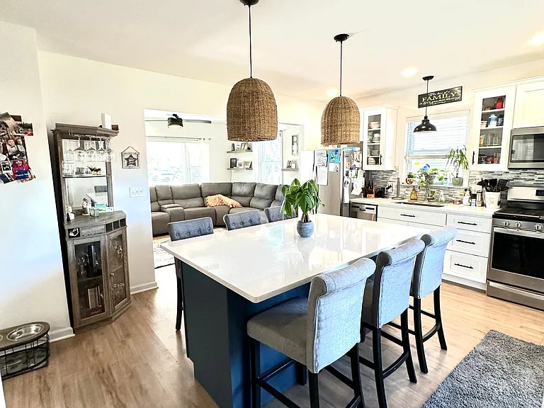 118 Kings Hwy #1 — Photo 2