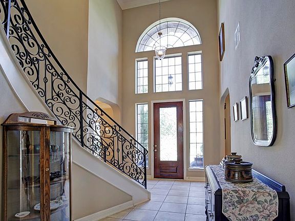 3rd image of 12011 Ensenada Canyon Ln