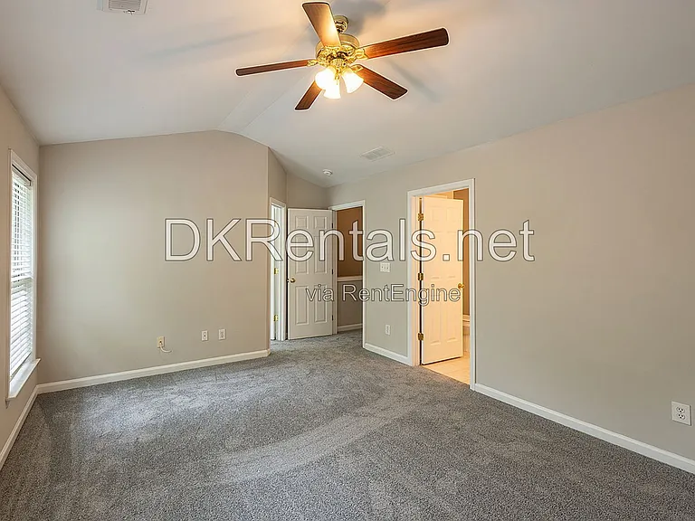 2358 Towneview Ct SE #6 — Photo 7