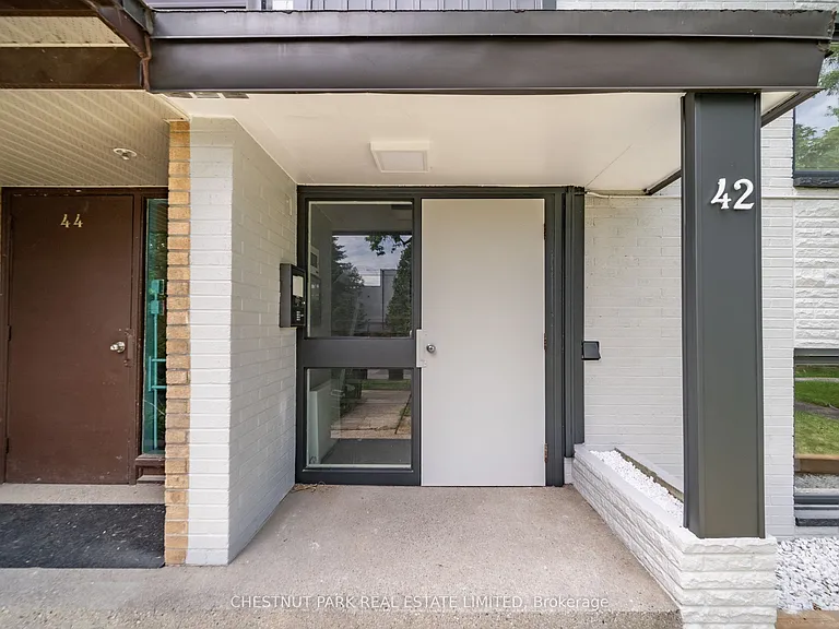 42 Cavell Ave — Photo 38